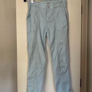 WHBM Women’s  Light Blue Casual Cargo style crops Pants (Size 0)
